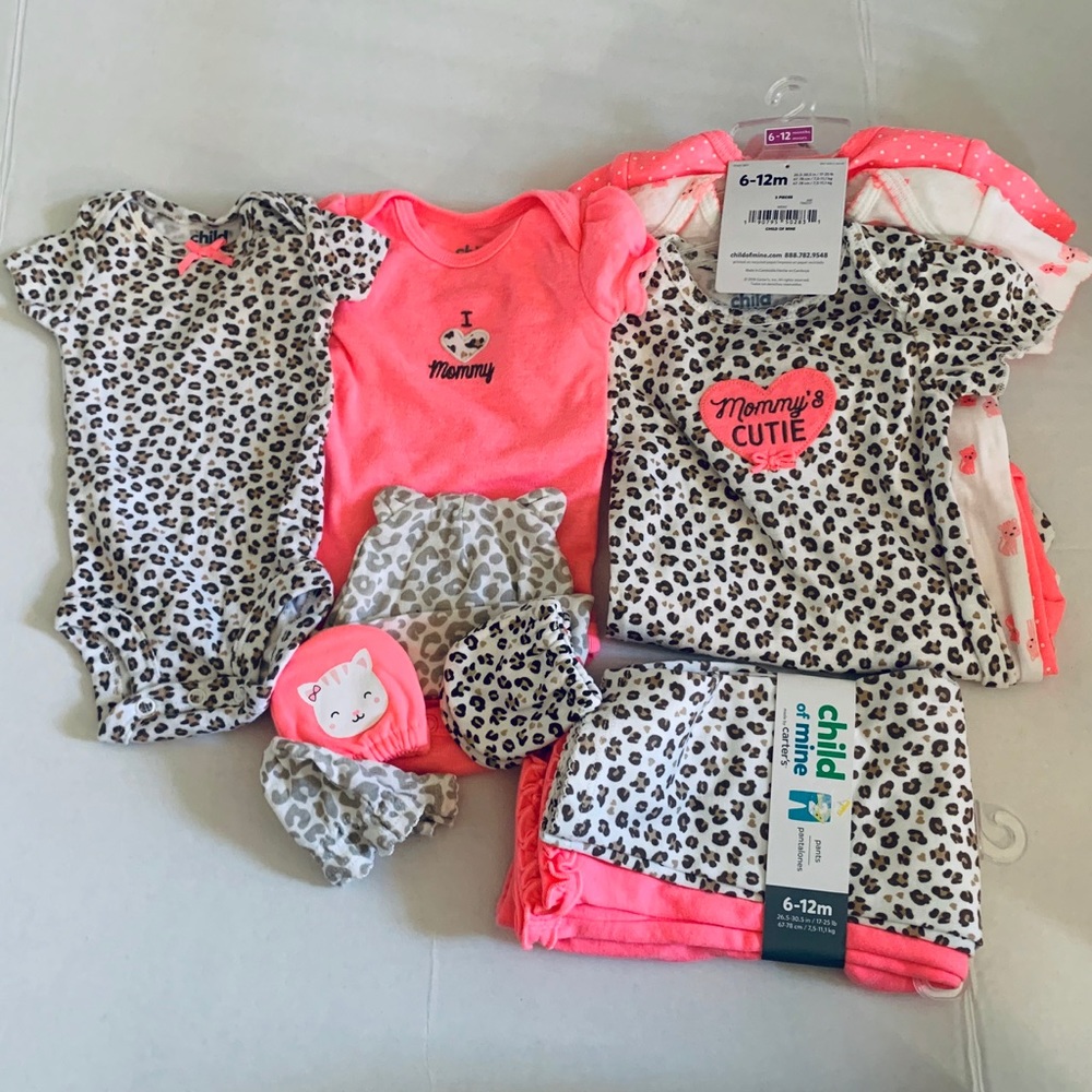 Lot of 11 brand new baby clothes (SET)
